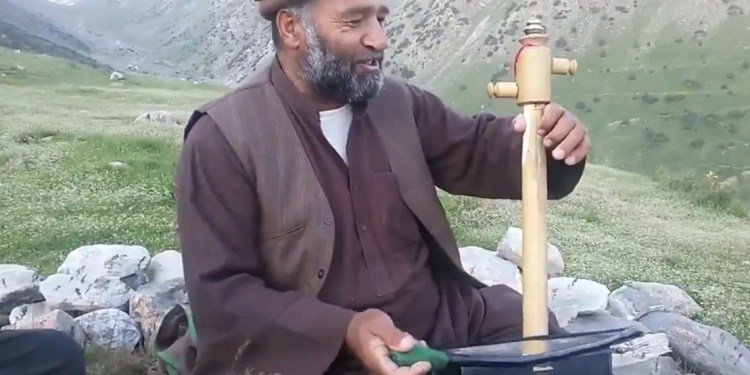 Fawad Andarabi: Taliban 'brutally' killed famous folk singer