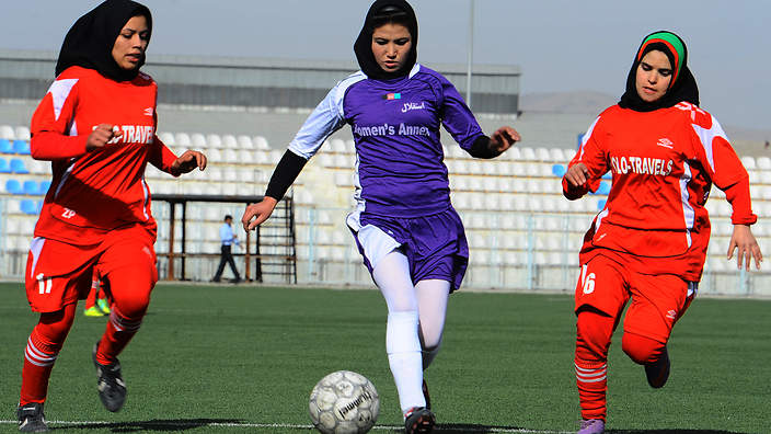 Afghan women's football team arrives in Pakistan