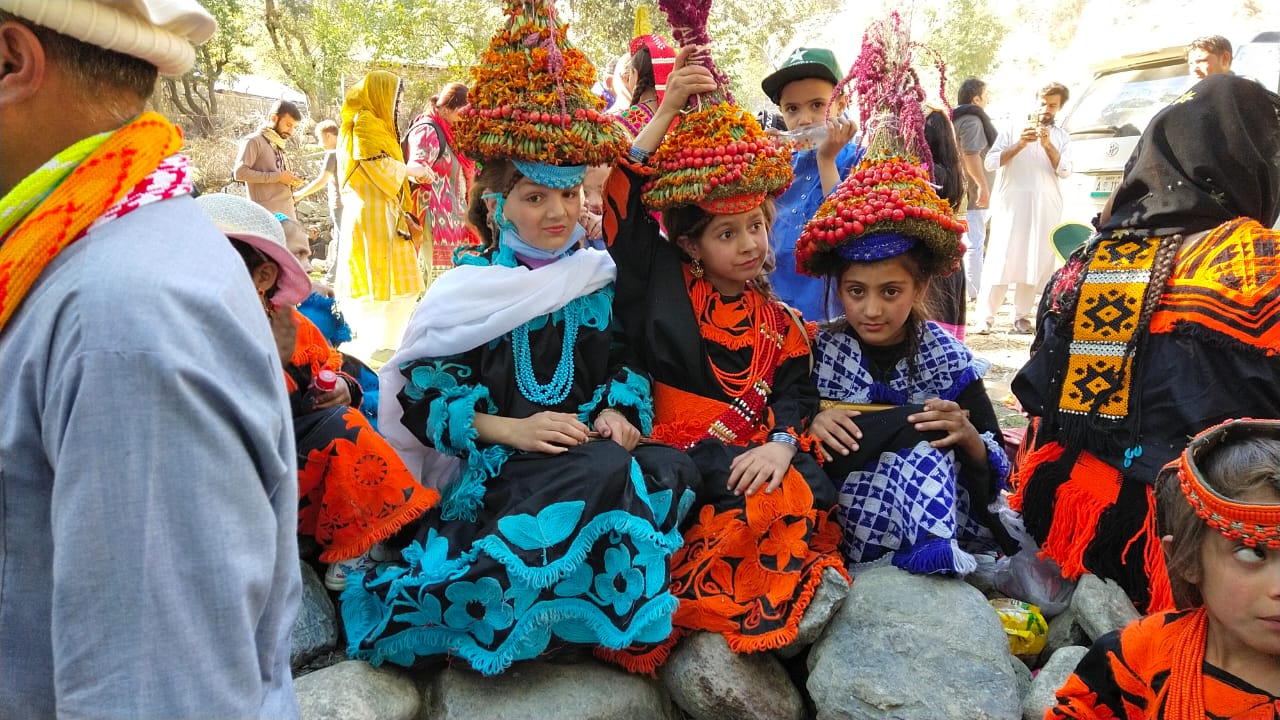 Pholarh festival: Birir valley's festival of flowers and fruits concludes