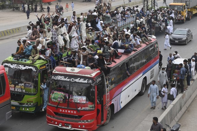 TLP announces 'long march' on Islamabad again