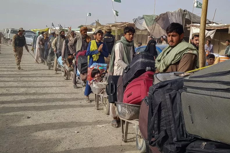 UN urges Pakistan to register illegal Afghan refugees