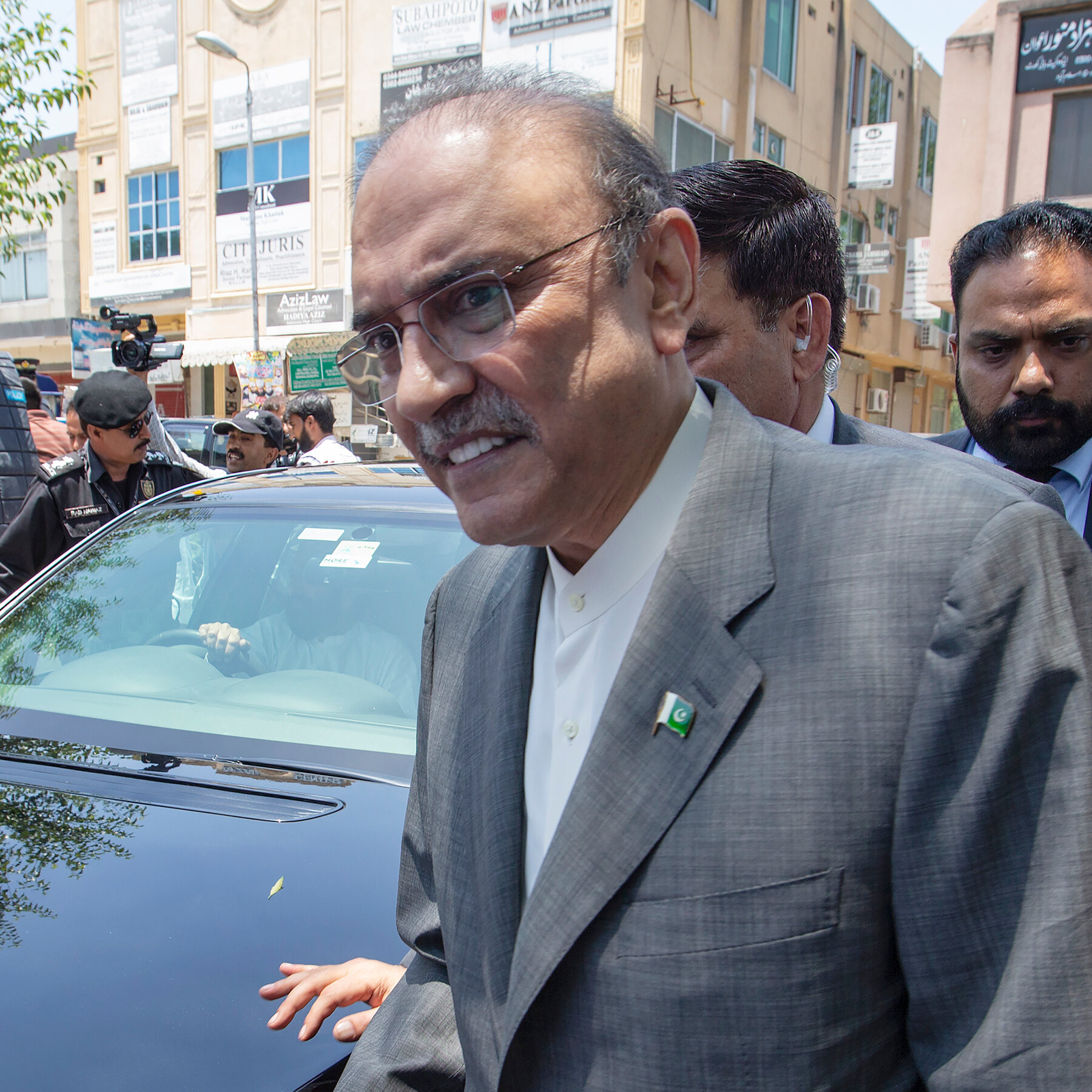 'Imran Khan's selectors now admit their mistake': Zardari
