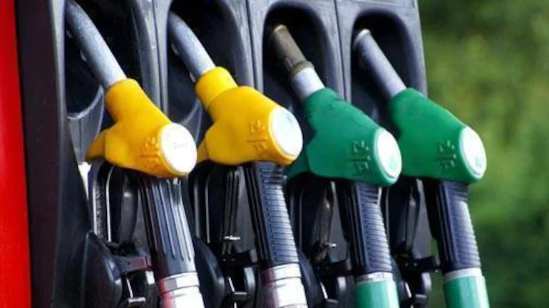 Business community rejects 'record' hike in petrol prices