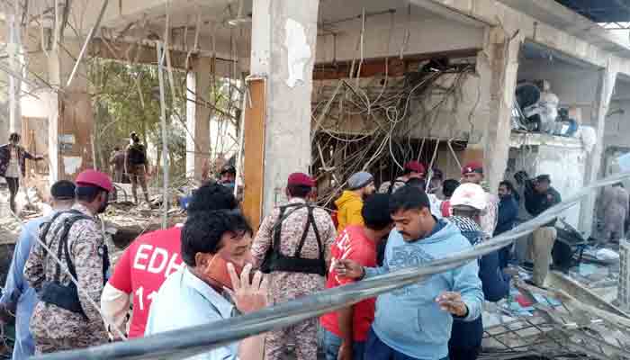 At least 12 killed in Karachi blast
