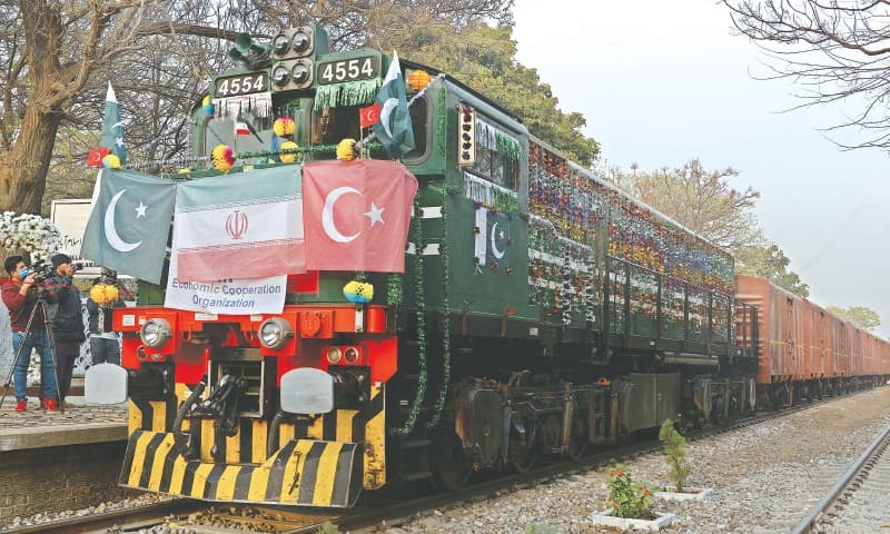 After 10-year-halt, Pakistan, Iran, Turkey freight train restarts operation
