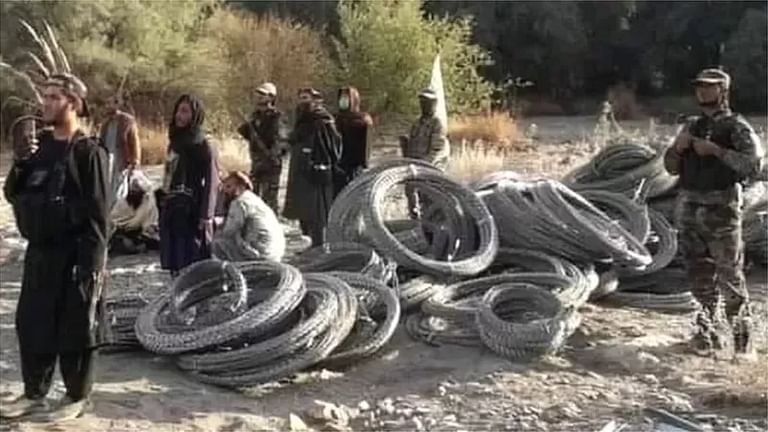 Taliban says border fencing issue to be resolved diplomatically