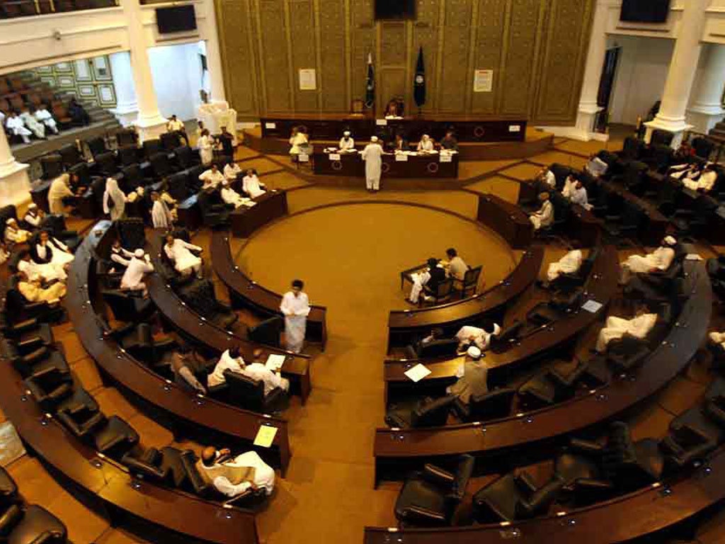 JI submits adjournment motion on gas crisis in KP