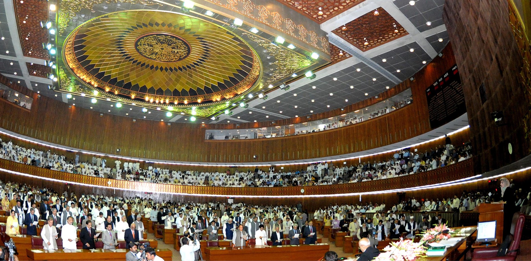 National Assembly: Opposition likely to table no-trust motion against PM
