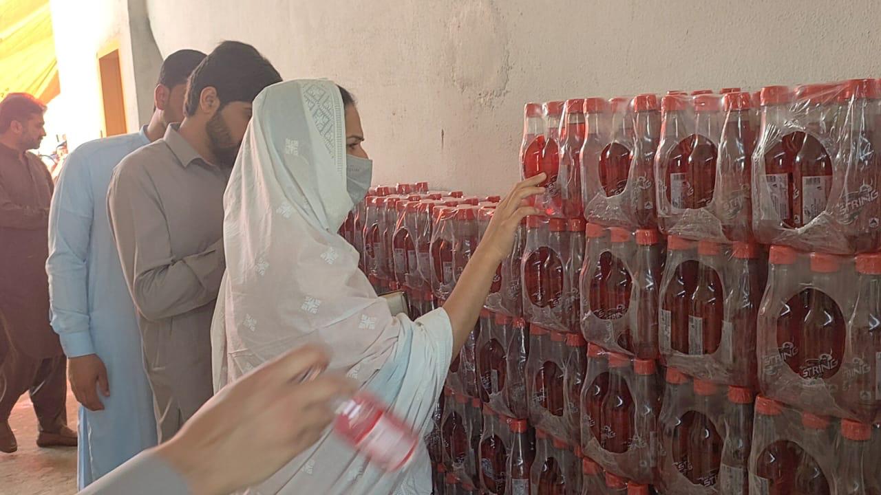 Over 4000 liters fake drinks seized in Peshawar