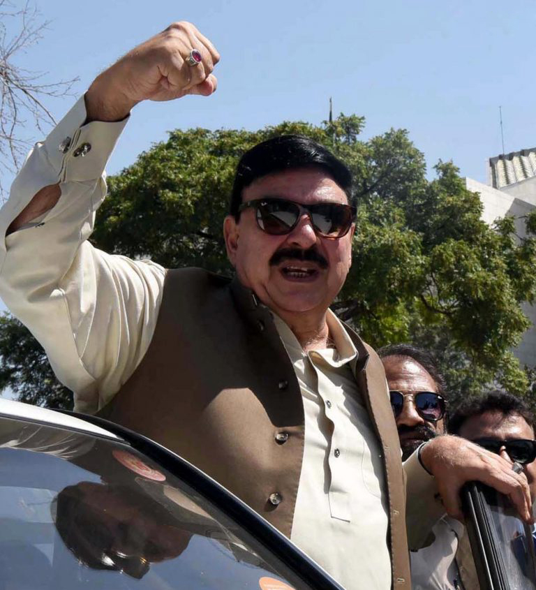 Sheikh Rashid, 'Have advised PM to call elections after budget'