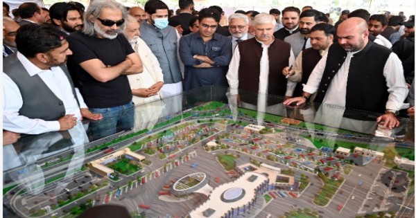 Chief Minister lays foundation of new bus stand