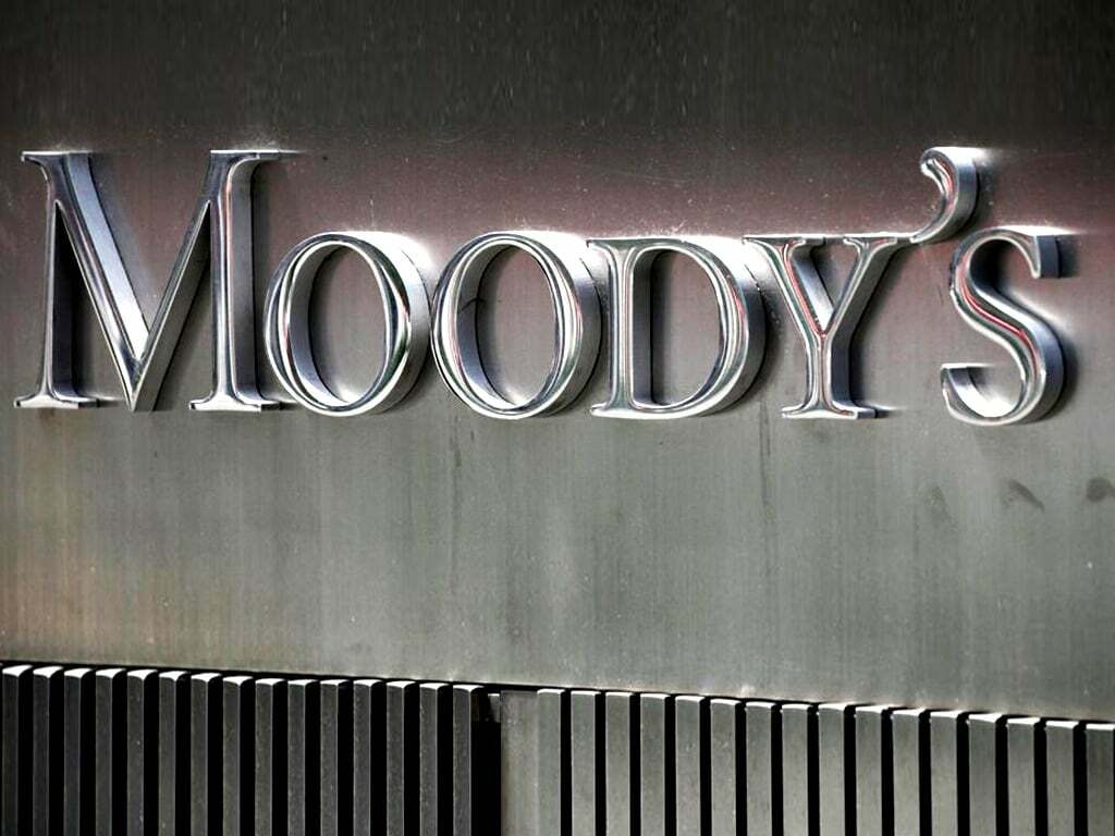 Moody's downgrades 5 Pakistani banks