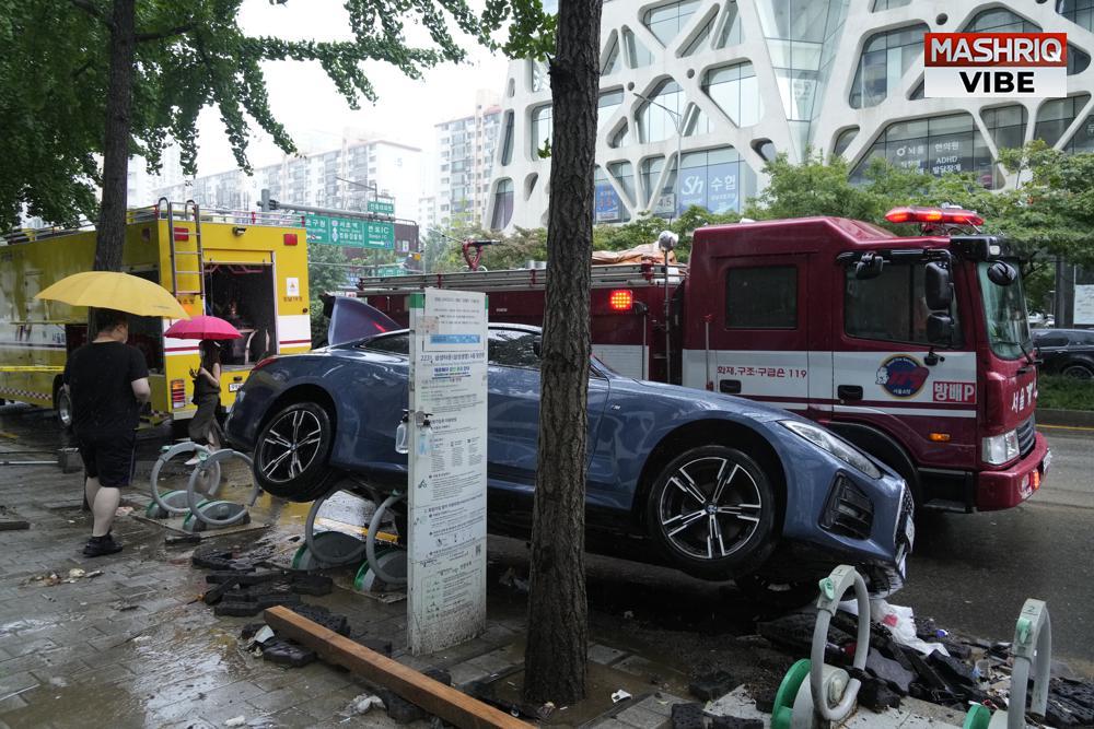 Rains in S. Korea turn Seoul’s roads to rivers, leave 8 dead
