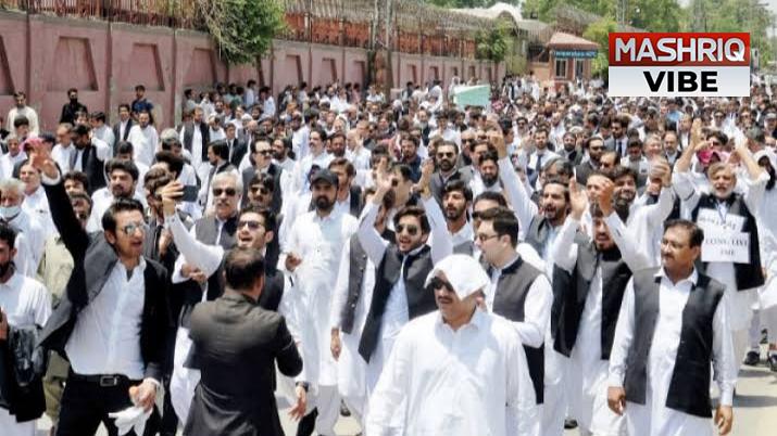 Peshawar Lawyers Unite Against Rising Prices: Massive Strike Announced for Tomorrow