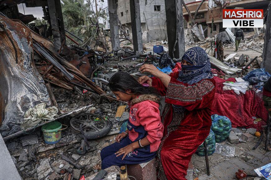 Gaza families return to homes in ruins