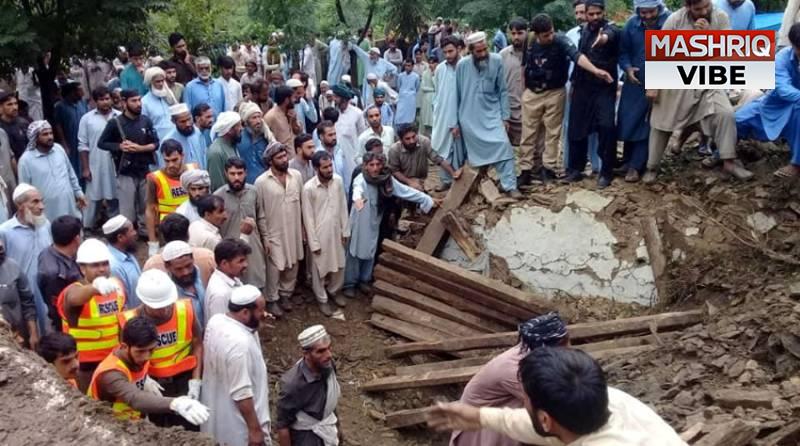 Two woman, five children injured in Bajaur roof collapsed incident
