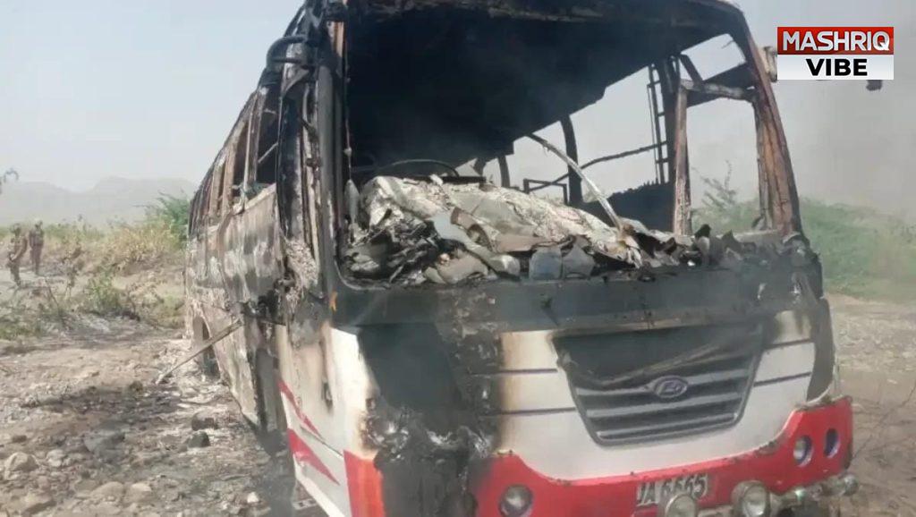 Terrorists Attack Bus in Dera Ismail Khan, Attempt to Abduct Passengers
