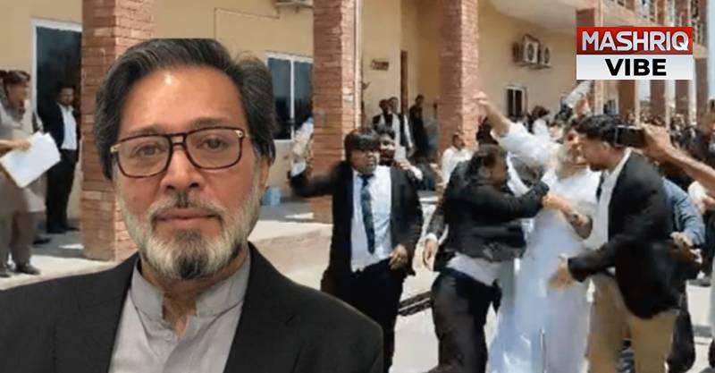 PTI’s lawyers manhandled Khawar Manika