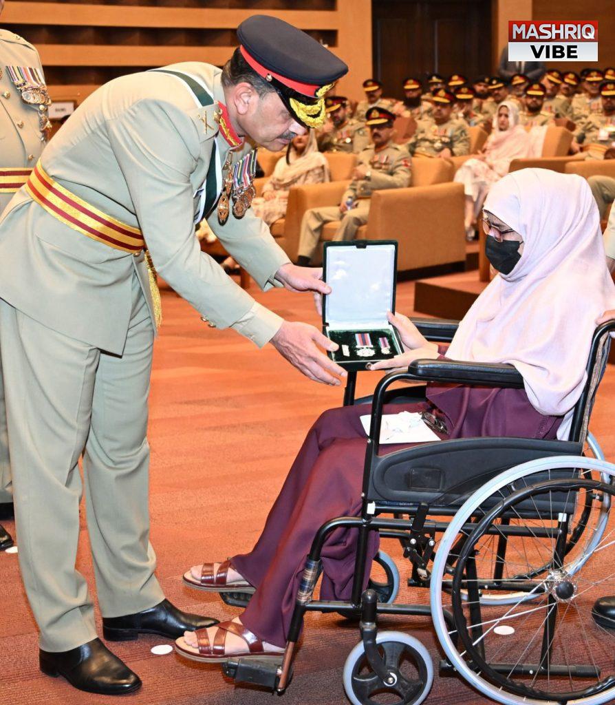 COAS confers military awards upon Army Officer’s at GHQ Investiture ceremony