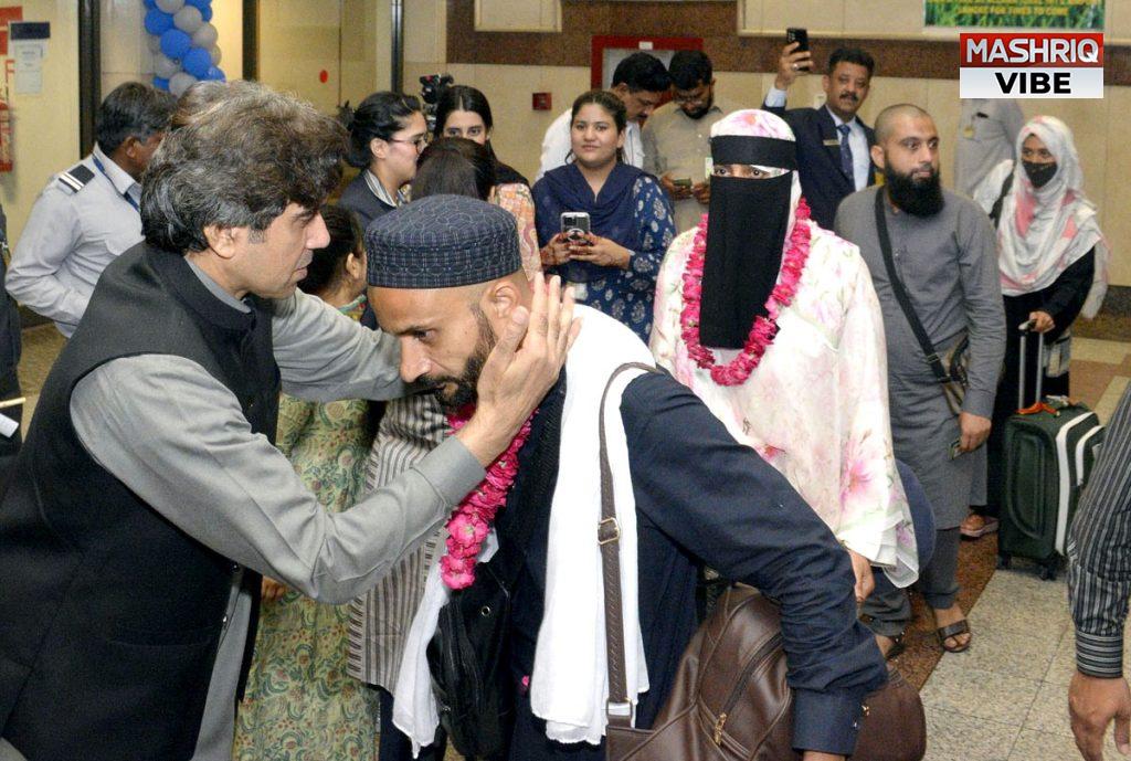 PIA’s first post-Hajj flight with 150 pilgrims on board arrives in Karachi