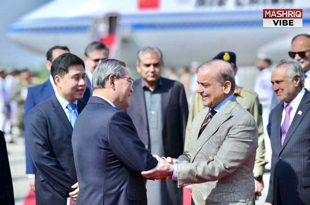 Pakistan, China sign 13 accords to strengthen multiple cooperation